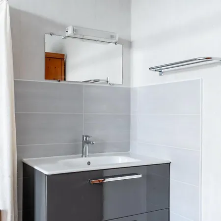 51 - Entre Et Vieux Port Feriehus