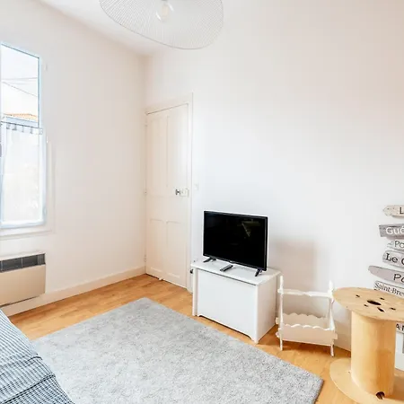 Дом отдыха 51 - Entre Et Vieux Port Порник